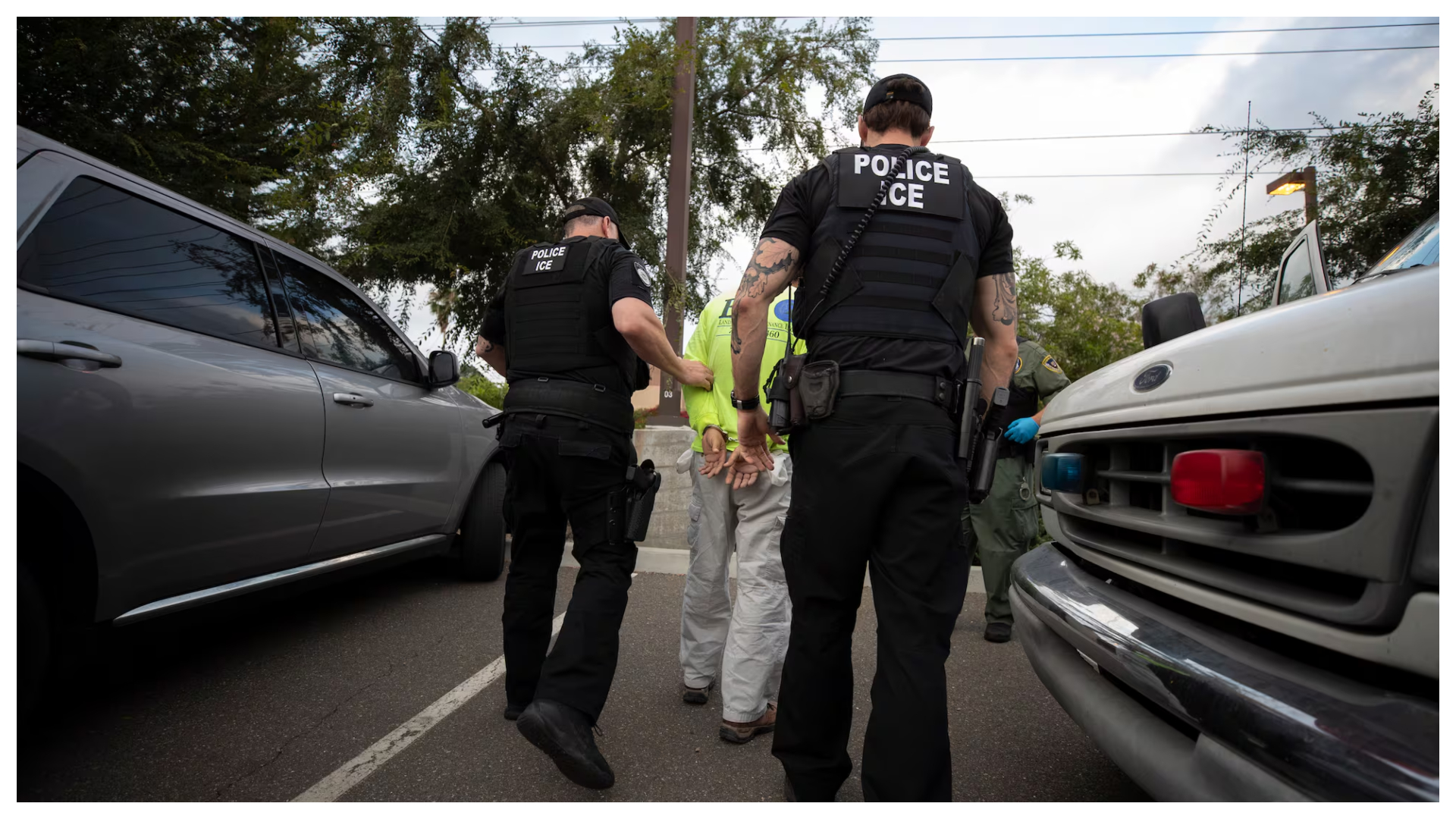 ¿A qué tiene derecho una persona detenida en las redadas por el ICE en EE.UU.?