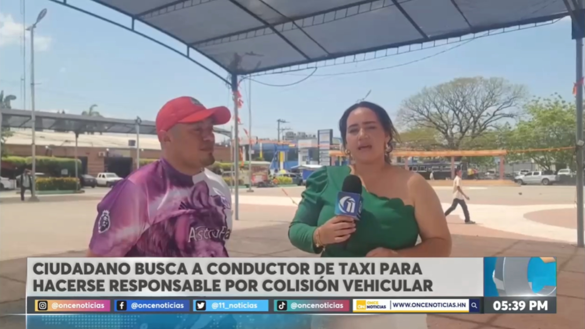 Ciudadano en Choluteca es viral por su bondad: chocó un taxi y buscó al dueño para reparar el daño